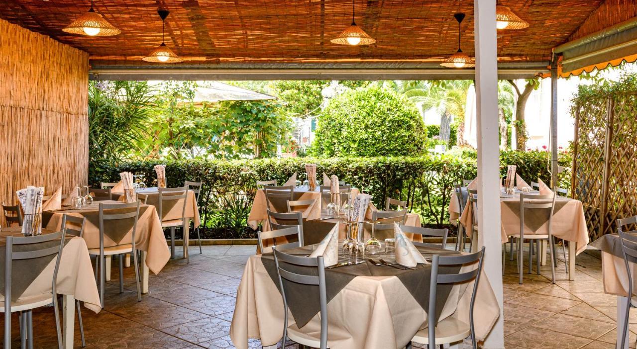 Hotel Ambra Forte dei Marmi Exterior photo