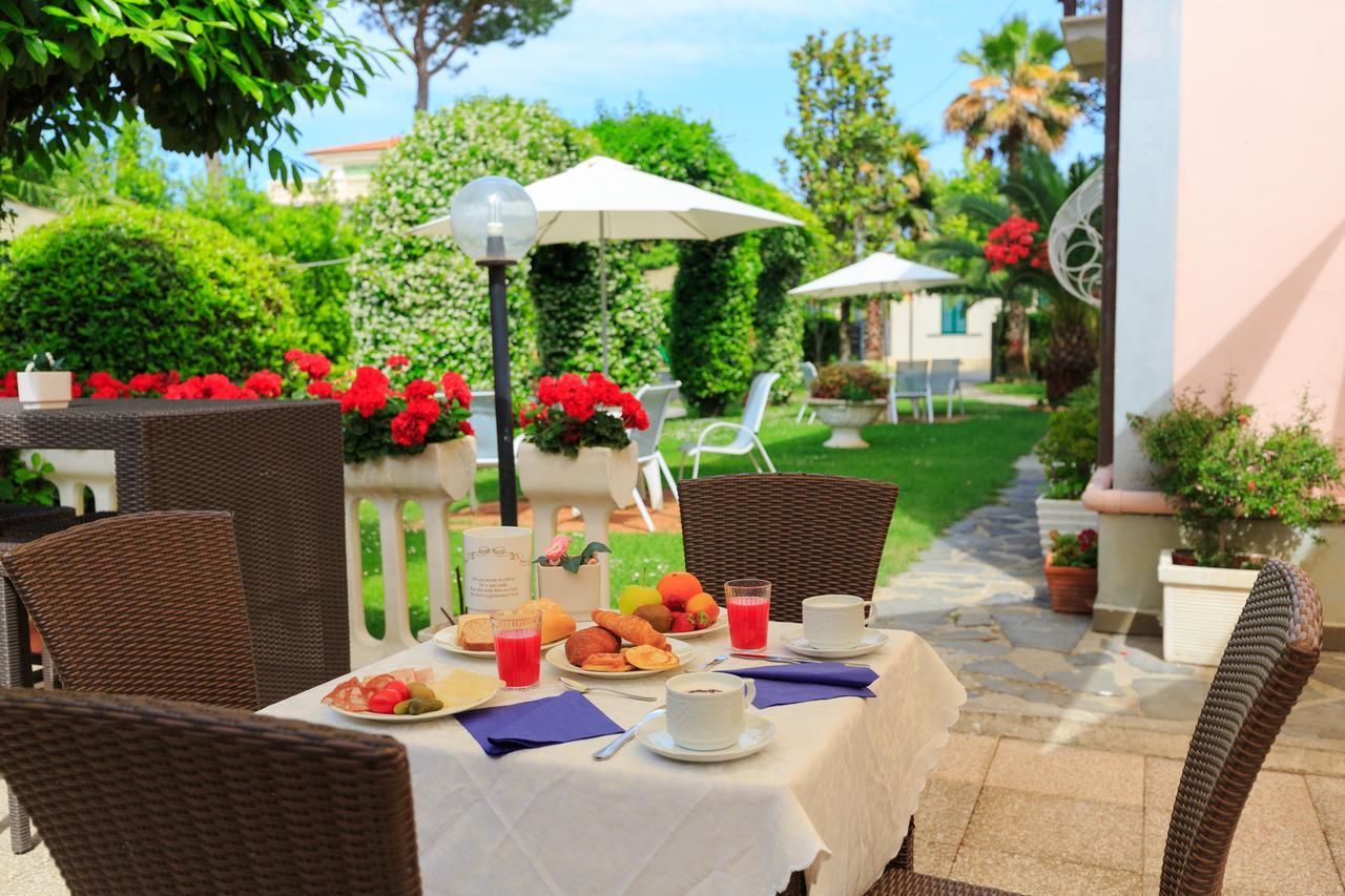 Hotel Ambra Forte dei Marmi Exterior photo